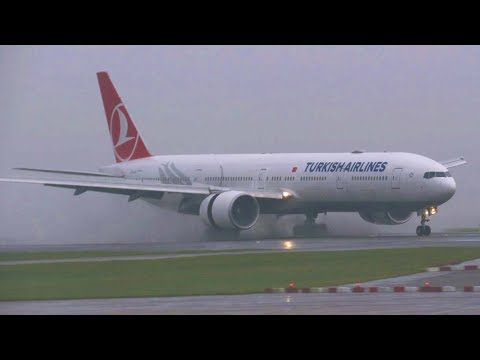 *SUPER RARE - FIRST VISIT* Turkish B777 TC-LJI Spectacular Wet Landing at Manchester Airport!