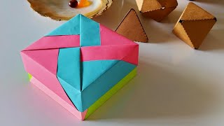 Anand Viswanathan's Origami - Box with Lid ( by Tomoko Fuse)