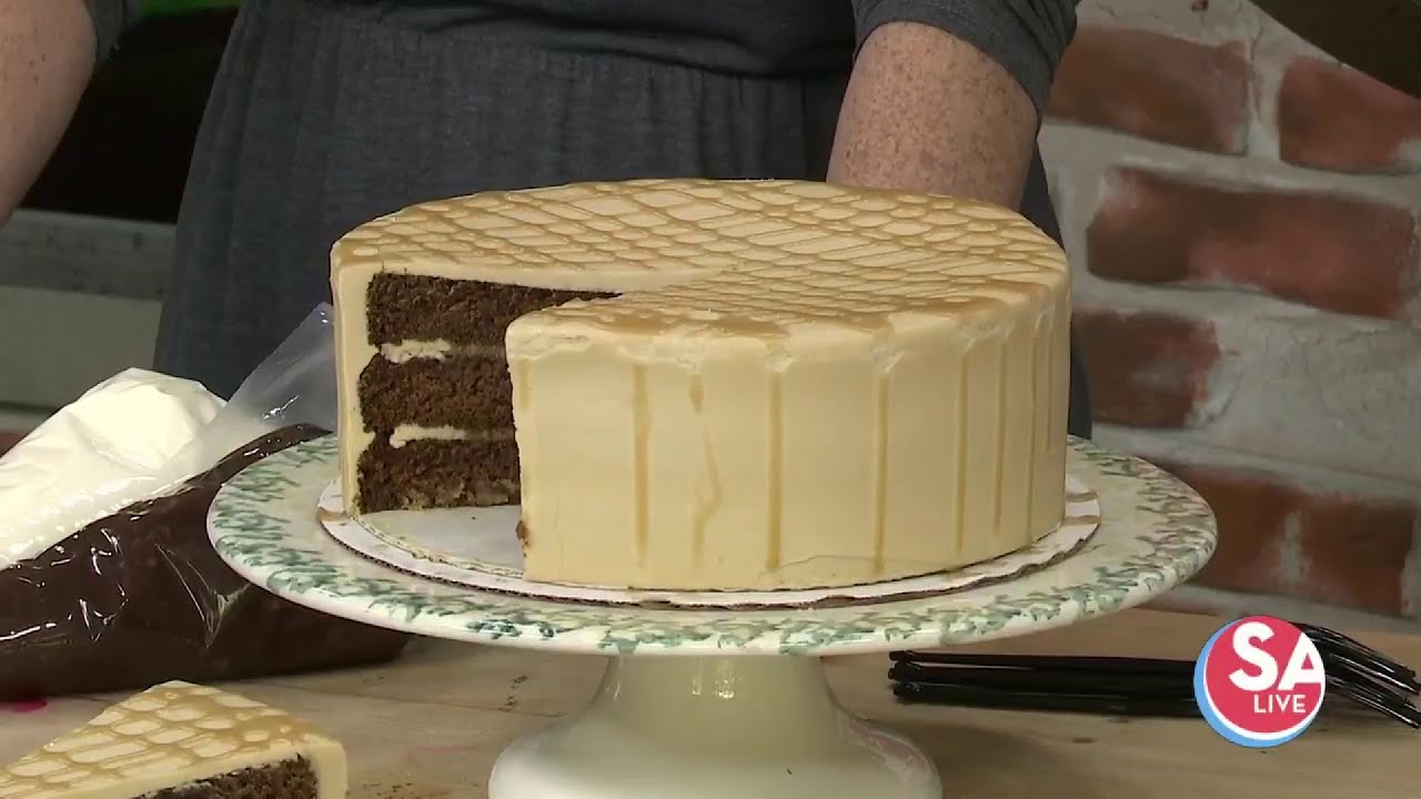 Caramel pumpkin latte cake & other holiday treats at Tootie Pie Co