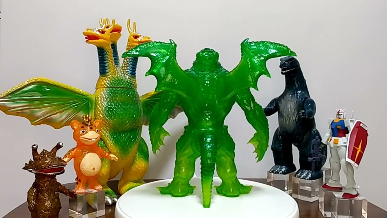 ソフビ YMSF さくらトイズ クトゥルフ Softvinyl Cthulhu - YouTube