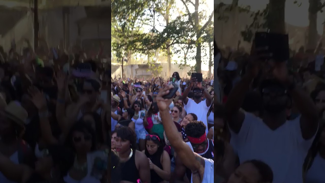 Future: F#@$ Up Some Commas (Live): 09/06/2015