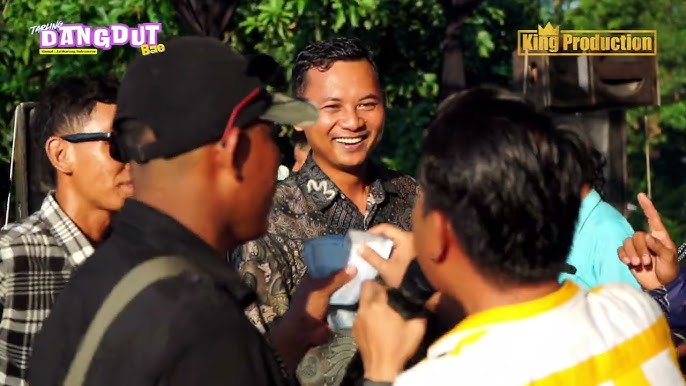 Qizil qalpoqcha filmini tomosha qiling (seks)