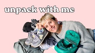 packing tips | unpacking my carry on suitcase