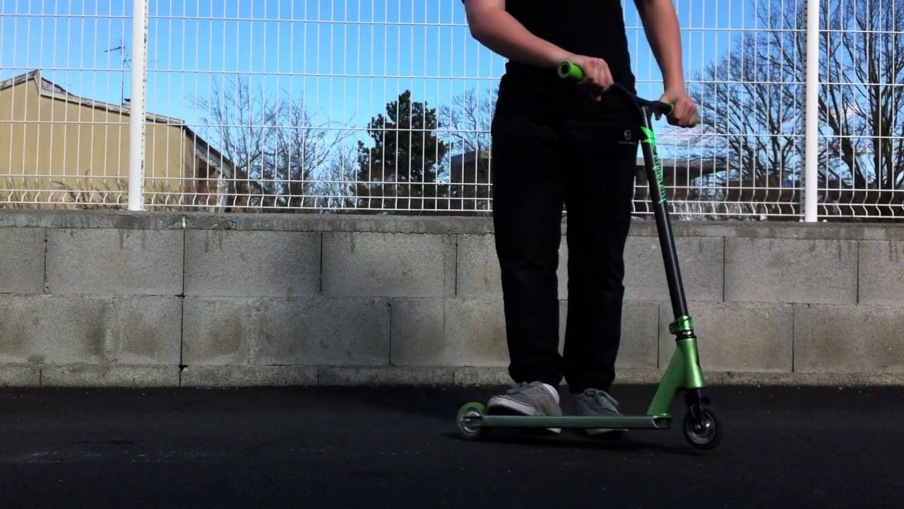 Faire un 180 en trottinette freestyle - Figure trott freestyle - YouTube