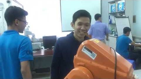 Thực tập robot Công nghiệp - Lập trình điều khiển Robot ABB IRB 120 vẽ Sketch Trái Tim