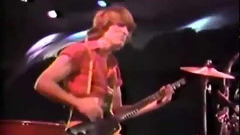 Journey - Separate Ways - Day On The Green 1982 - (480p)