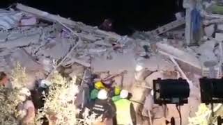 Somali Madenci̇ler İzmi̇r Depremi̇ne Yardim Edi̇yor