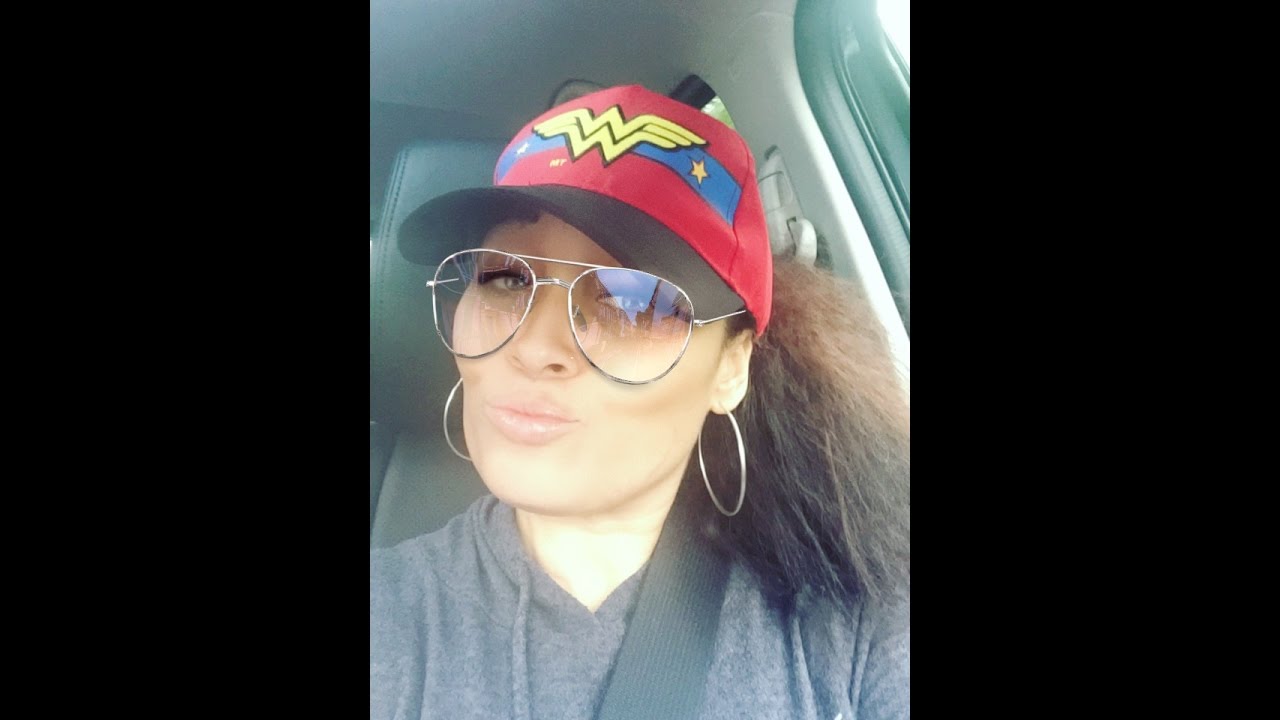 Queen C's Unboxing's (Ancestry DNA kit)