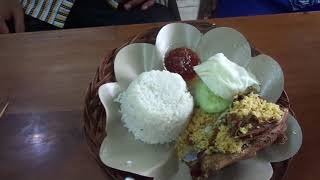 Download Lagu BEBEK GORENG SPESIAL BU HAJI TITI PURWOKERTO MP3