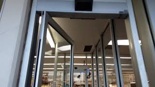 Dor-O-Matic Automatic Doors At Hyvee In Lemars Ia