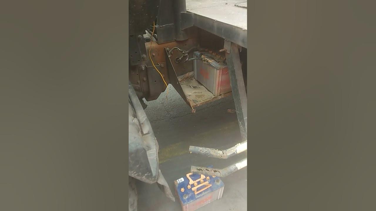 aki lemah mobil ga bisa maju - YouTube