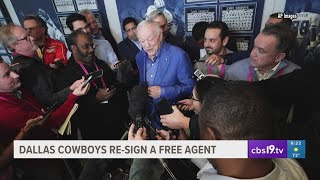 Cowboys re-sign long snapper Trent Sieg