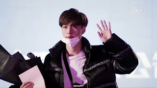 181109 Zhang Yixing Lay  Idol Hits Ep10 Behind The Scenes