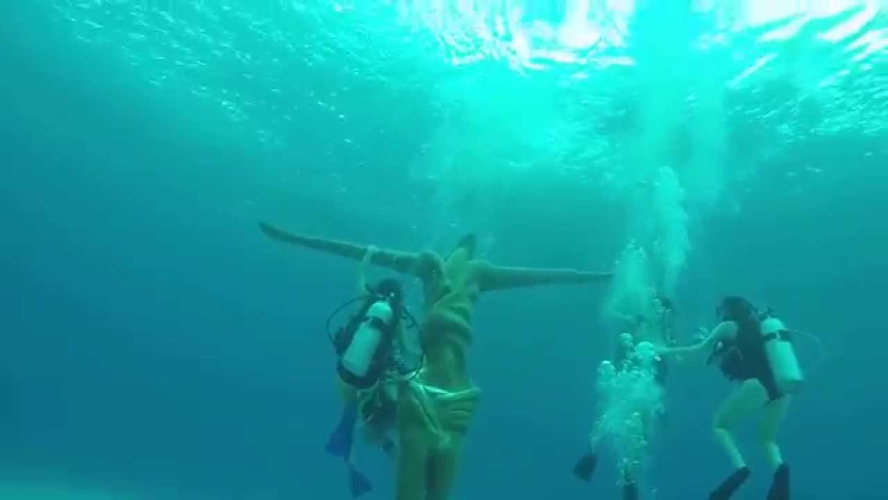July 2015 Cozumel Chakanaab Dive 6 Approaching The Crucified Christ