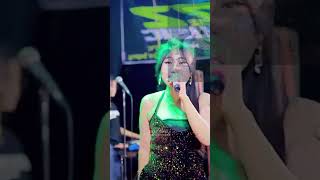 Ari Fransiska Goyang Seer