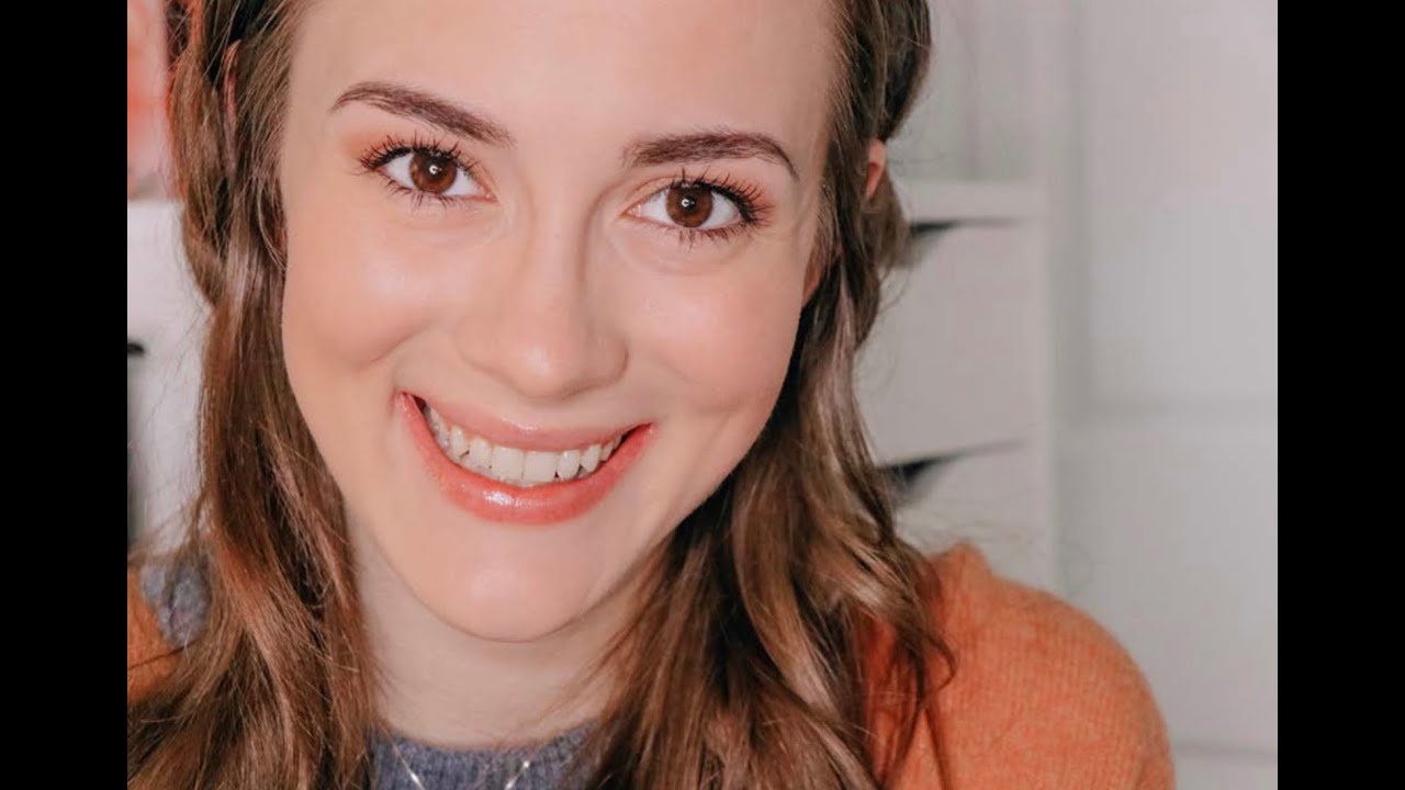 My Dad Narrates my Everyday Makeup Routine! (hilarious)