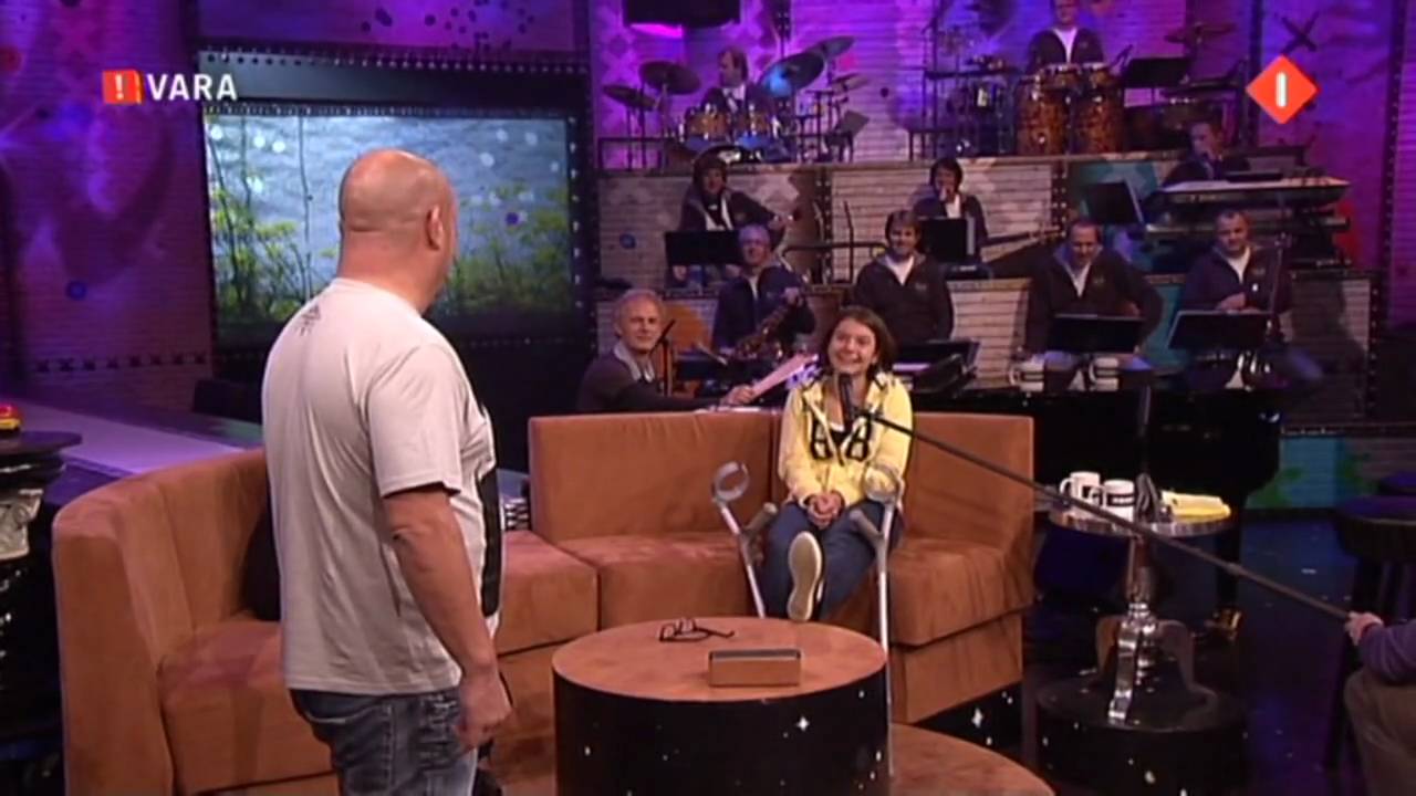 openingstune lieve paul gezongen door Jasmijn, Irene ,paul & k3 (hd)