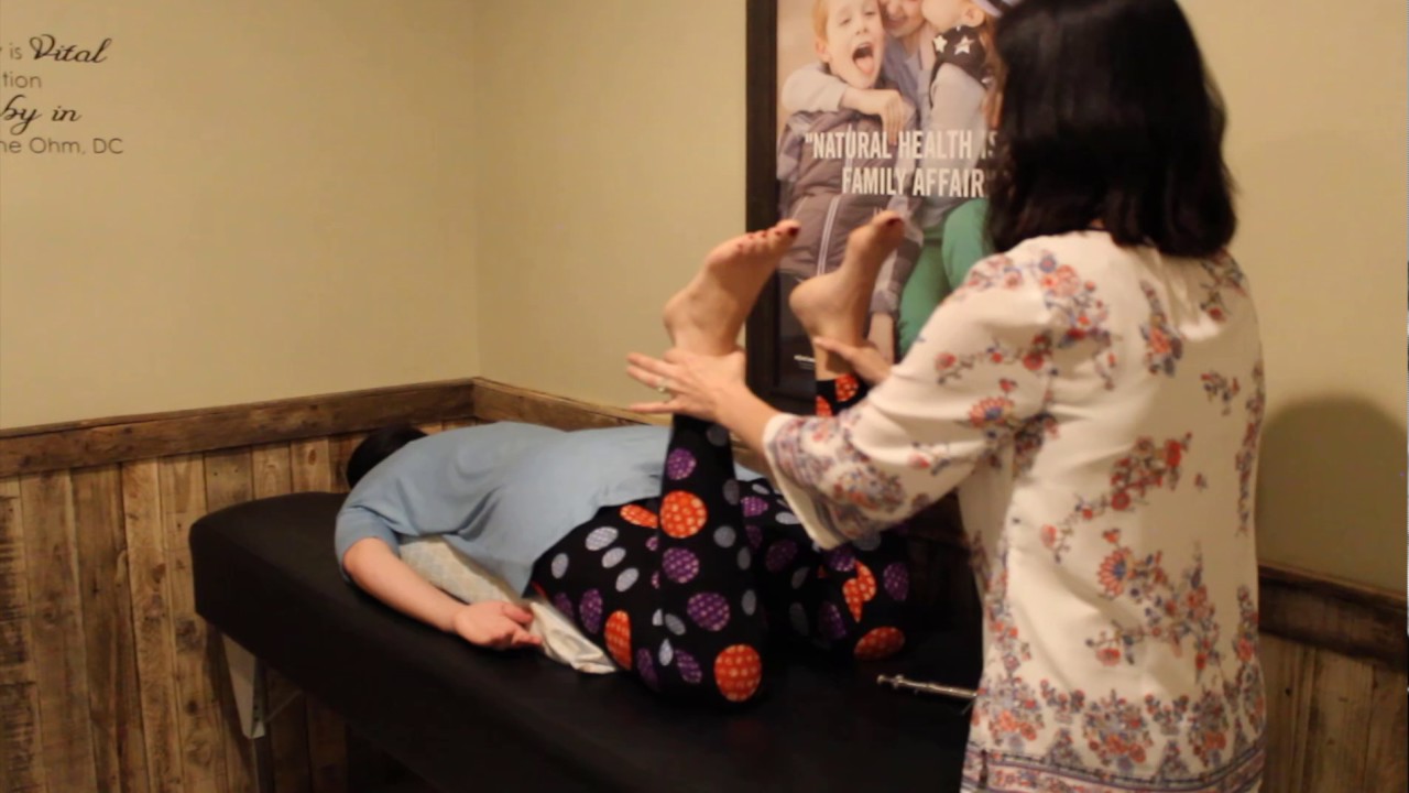 Pregnancy Chiropractic DEMO Pregnancy adjustment including sters