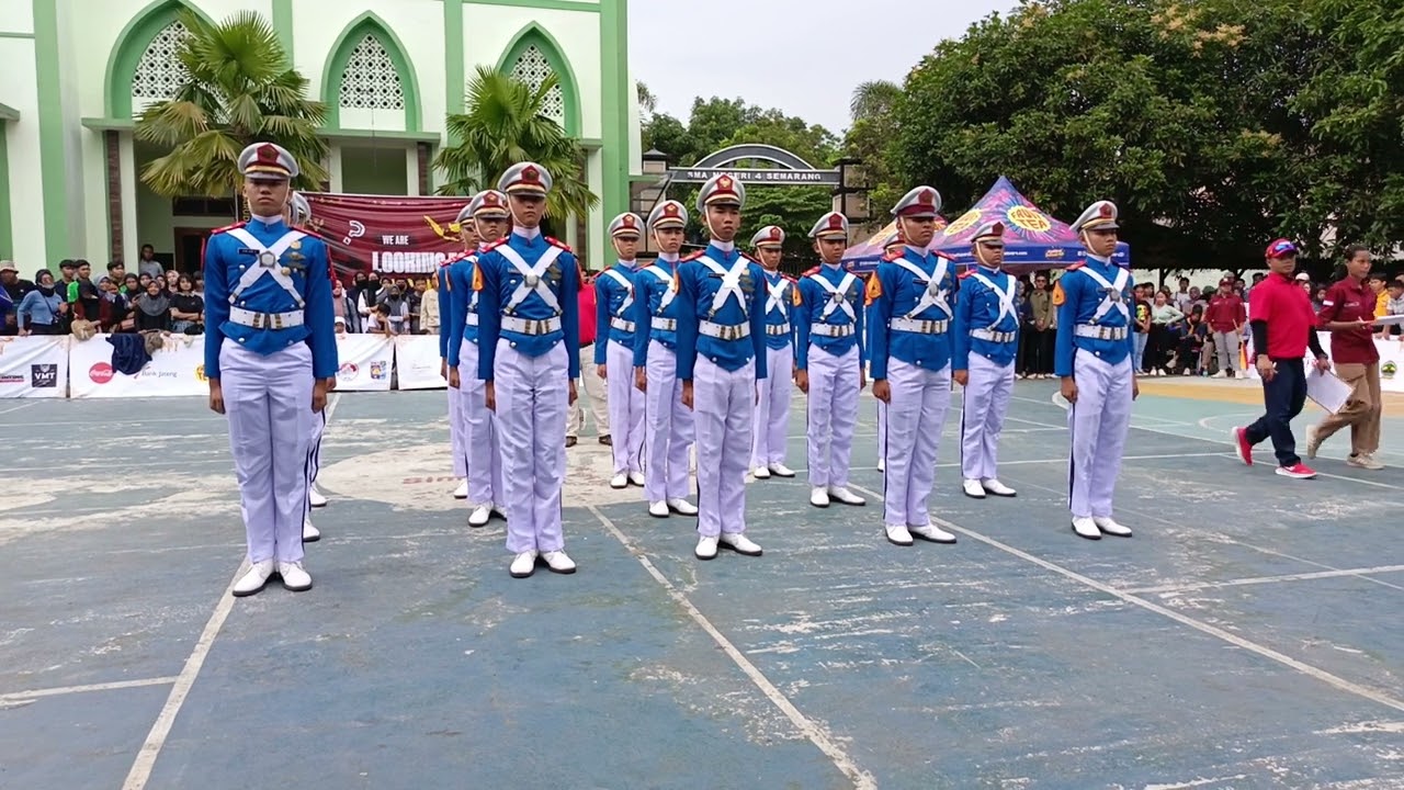 PASKIBRA SMK N KARANGPUCUNG (B) dalam LKBB GAPAKSI V di SMA N 4 SEMARANG 2024