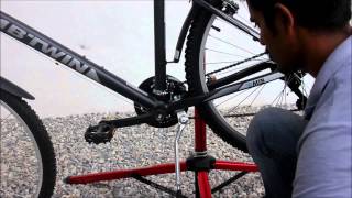 BTWIN Kickstand Hard - YouTube