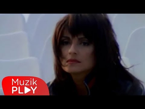 Ayşegül Aldinç - Beni Hatırla (Official Video)