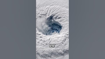 What happens when you get stuck inside the eye of a hurricane? 🤔
