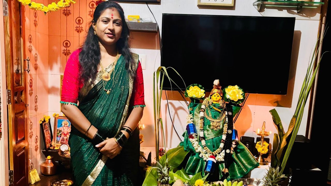 ನಮ್ ಮನೆ ವರಮಹಾಲಕ್ಷ್ಮಿ ಹಬ್ಬ ಏಗಿತ್ತು🙏 👏🏻ಈ ಹಬ್ಬ ಅಂದ್ರೆ ತುಂಬಾ ಇಷ್ಟ 🥰✨