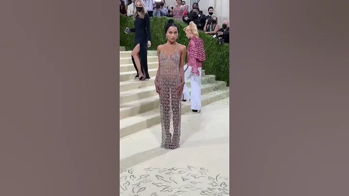 Celebrities Shine 💎on the Red Carpet at the 2021 #MetGala #Shorts - DayDayNews