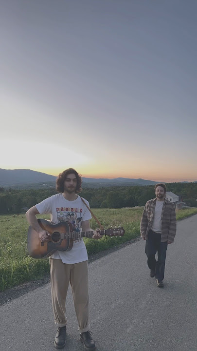 🎶: “lately I’ve been doing fine” by @BrothersPage #newmusic #harmony #guitar