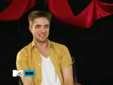 Robert Pattinson on The Leg Hitch Scene in Eclipse