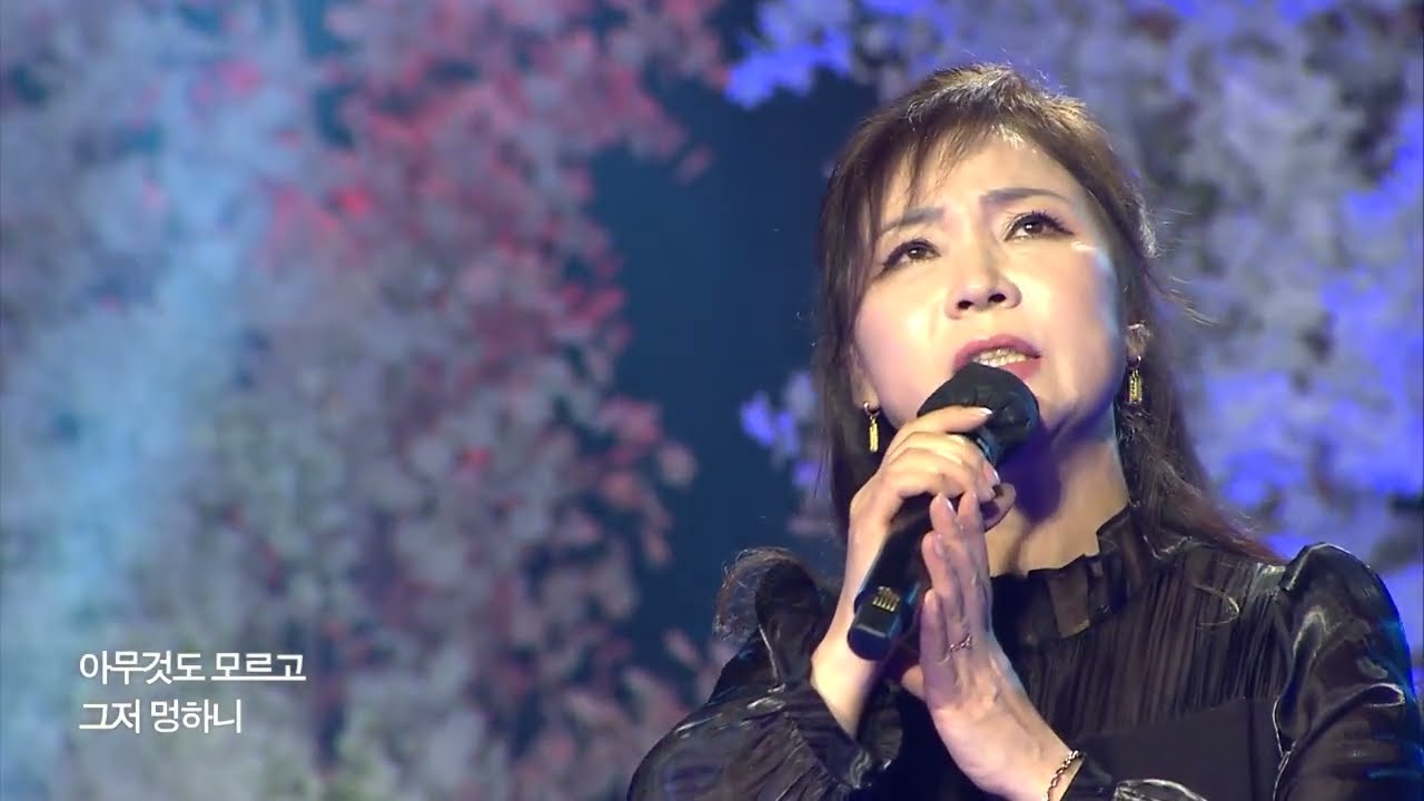 YouTube에서 [싱어넷] 가수 진홍주(+)바보 엄마(+)가사포함 l 2024년 진홍주 신곡 l 윤경화의 쇼가요중심 보기