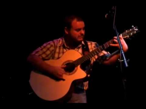 Andy McKee - Everybody Wants To Rule The World (Live)