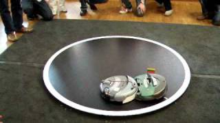 Baltic Robot Sumo 2009 Tallinn - Happy End vs One-Eye