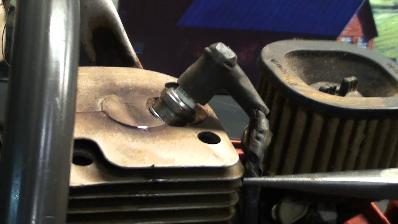 The chainsaw guy Husqvarna 372 XP shop talk Coil wire repair 4 6.MTS