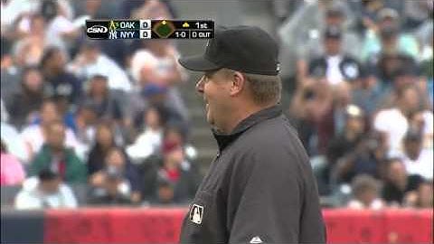 2011/08/25 Weeks steals second