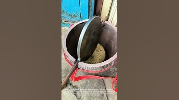 Ingenious DIY Oven: Cooking Flatbread in a Handmade Clay Oven