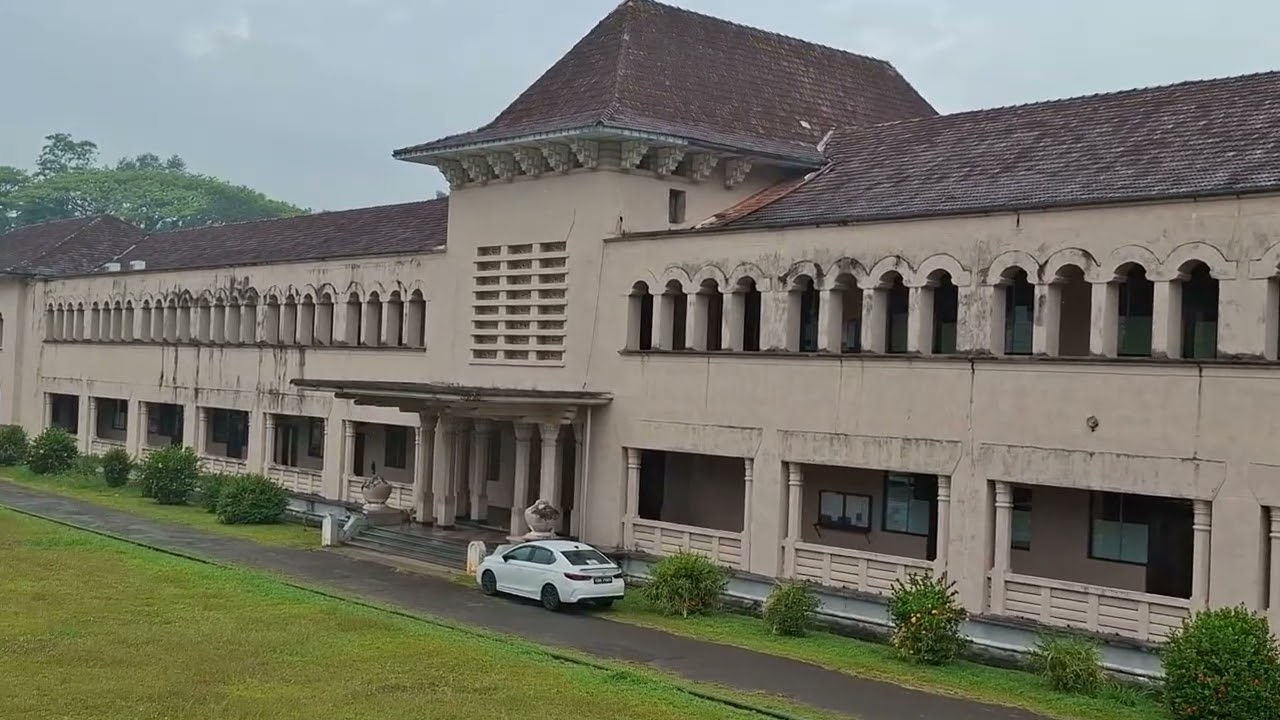 සන්තාන සුසුම් දවටා - හන්තාන සුලඟ හැමුවා........!