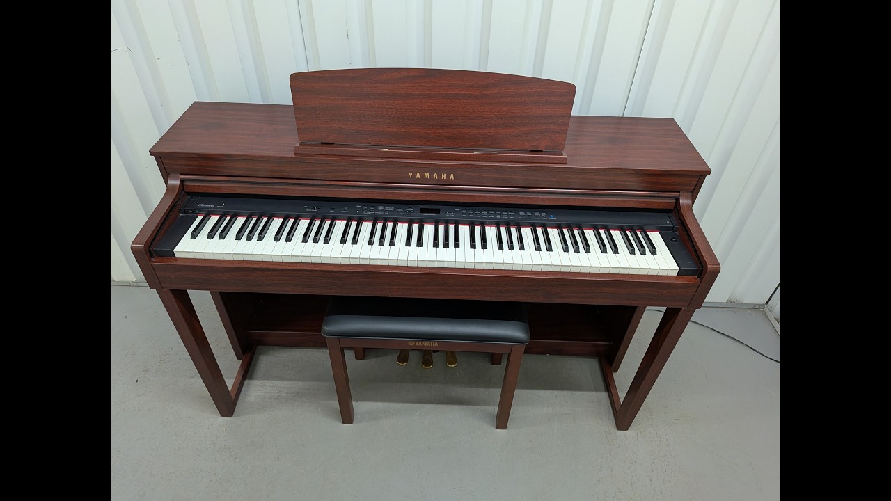 Yamaha Clavinova CLP-440 Digital Piano in mahogany stock no 26160