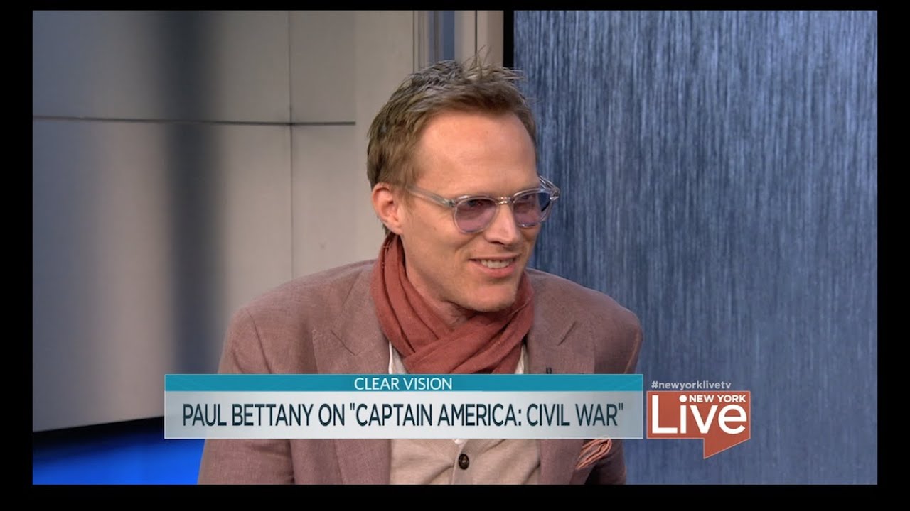 manchester united Paul Bettany on 