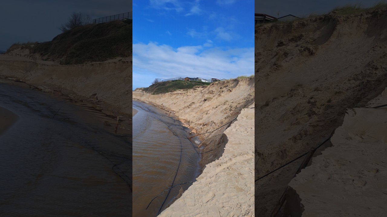 El #temporal arrastra parte de la #duna de #Loredo. #Cantabria.