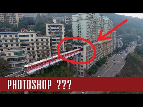 ВКитае есть место, где поезд проезжает прямо через дом