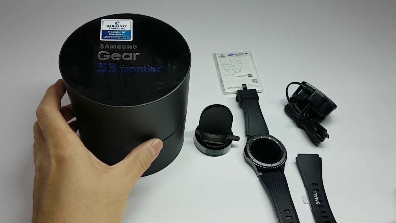 Unboxing the Samsung Gear S3 Frontier 