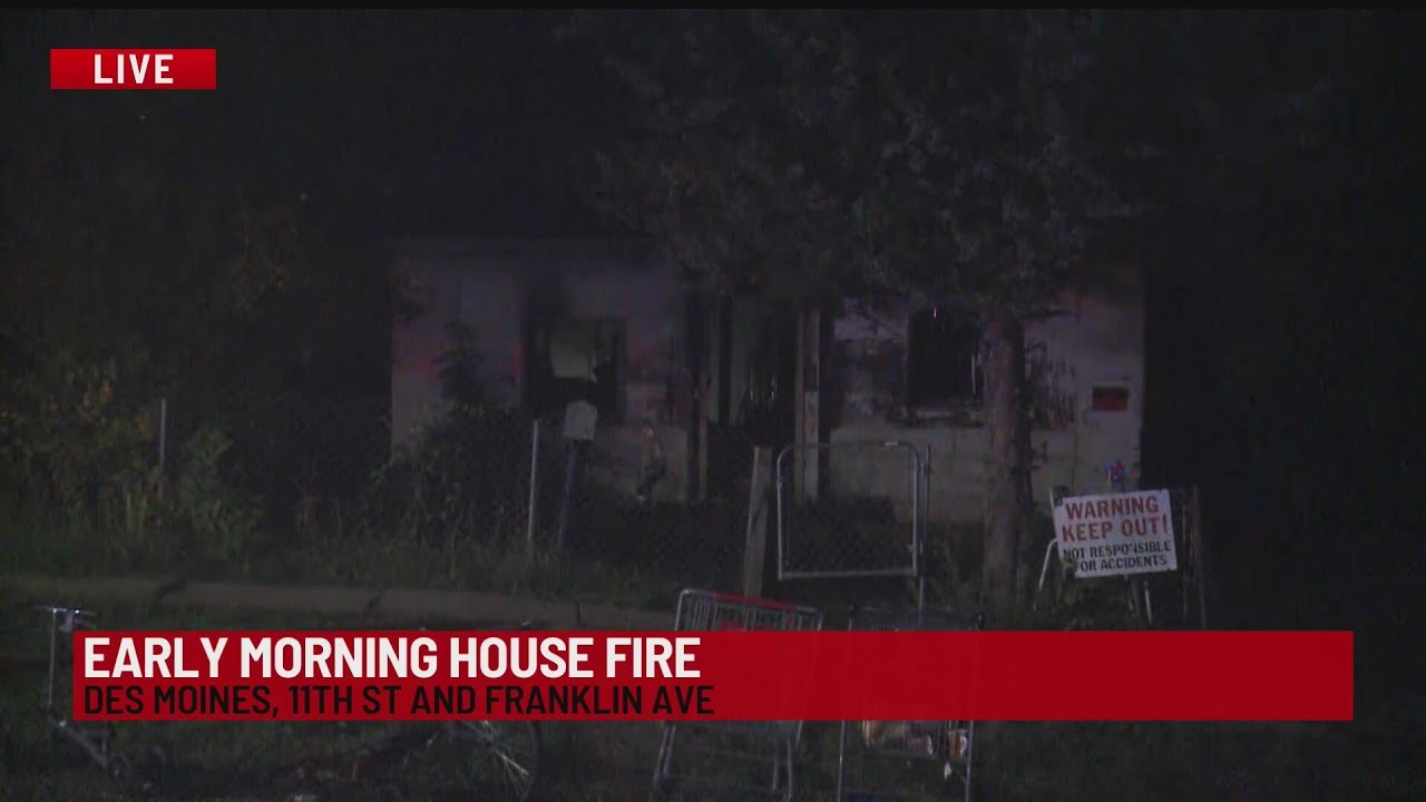 Vacant Des Moines home a total loss after morning fire - YouTube