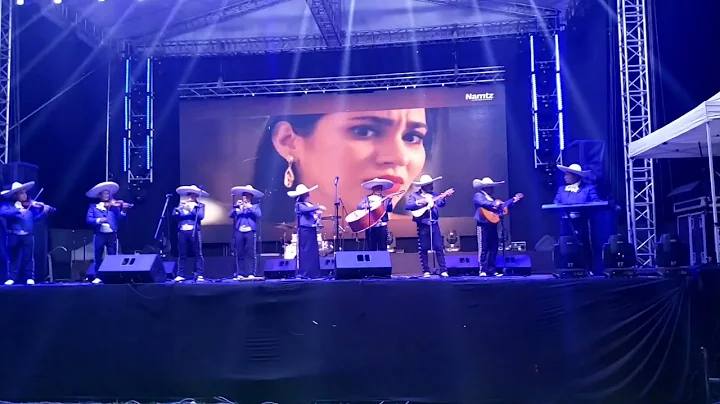 Mariachi Cuscatln acompaando a Cecilia Regalado.  ...