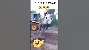 Stupid construction workers at work  #workfails #constructionworkers #idiotsatwork