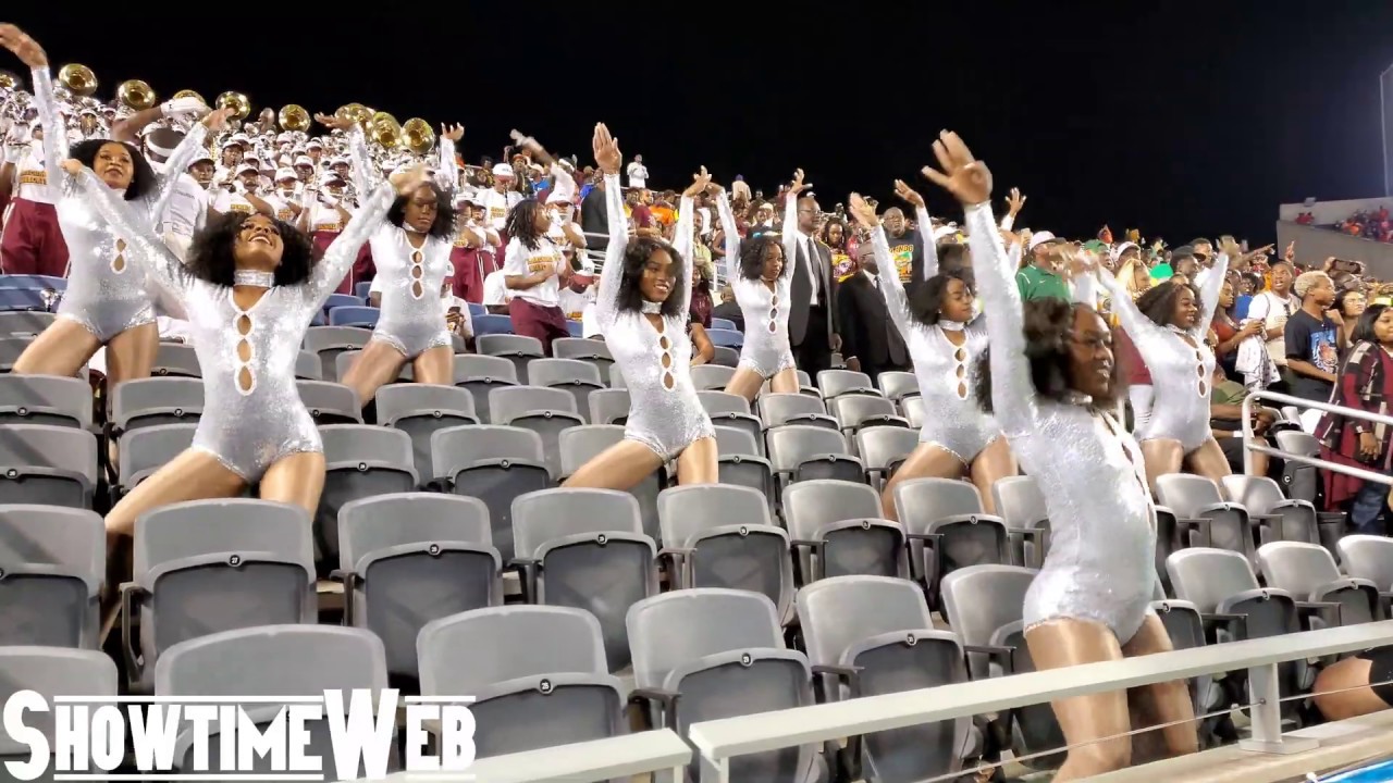 BCU "No F'n With It" and "Say La La" - Florida Classic 2019 bekijken op YouTube BCU "No F'n With It" and "Say La La" - Florida Classic 2019 bekijken op YouTube