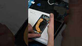 Sostituzione schermo smartphone: il prima e dopo 📱🔧 #karmatech #ricondizionato #techitalia