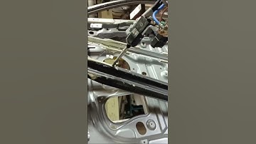 Robotic Arm Applying Glue on Car Door #cobot #robot#automobile #cardoor