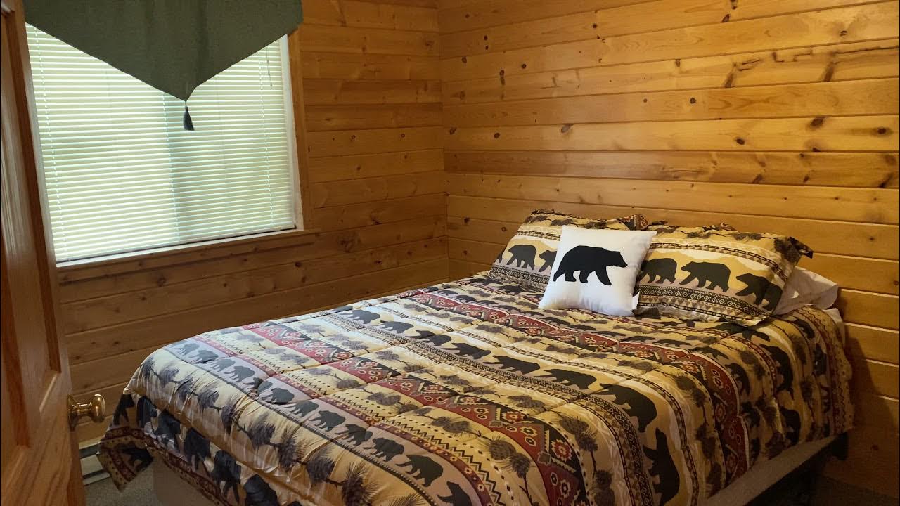 Cabin 9, 3 bedroom, 1 1/2 bath, lakefront Dunrovin Resort Blackduck