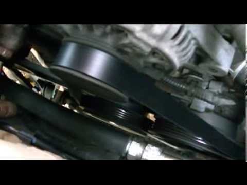 Video: Una Toyota Camry del 2000 ha una cinghia di distribuzione?
